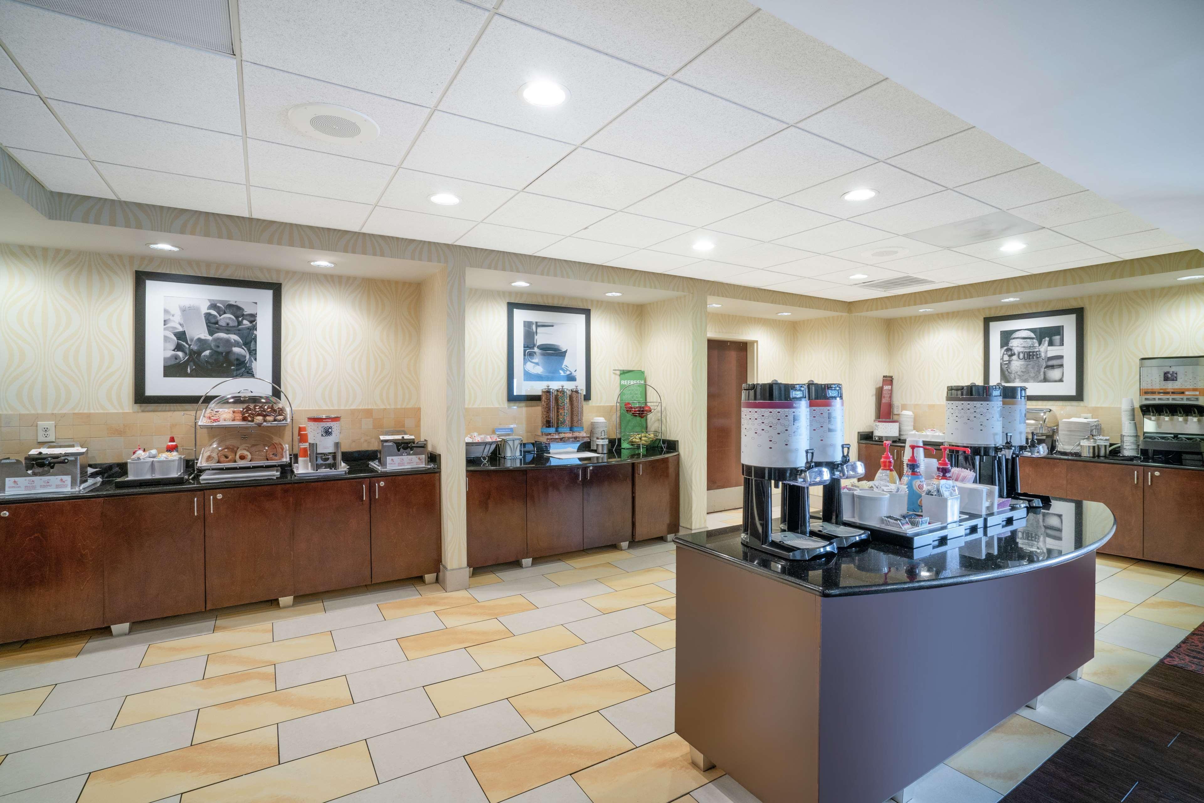 Hampton Inn Richmond - Airport Sandston Dış mekan fotoğraf